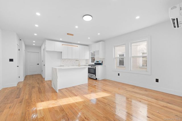 115-39 202nd Street, Saint Albans, NY 11412