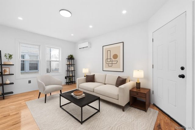 115-39 202nd Street, Saint Albans, NY 11412