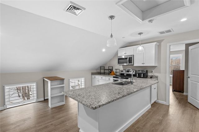 5 Hill Street 3, Smithfield, RI 02917