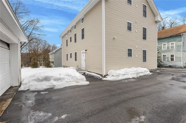 5 Hill Street 3, Smithfield, RI 02917