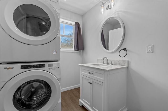 5 Hill Street 3, Smithfield, RI 02917