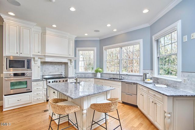 405 Meadowmont Lane, Chapel Hill, NC 27517