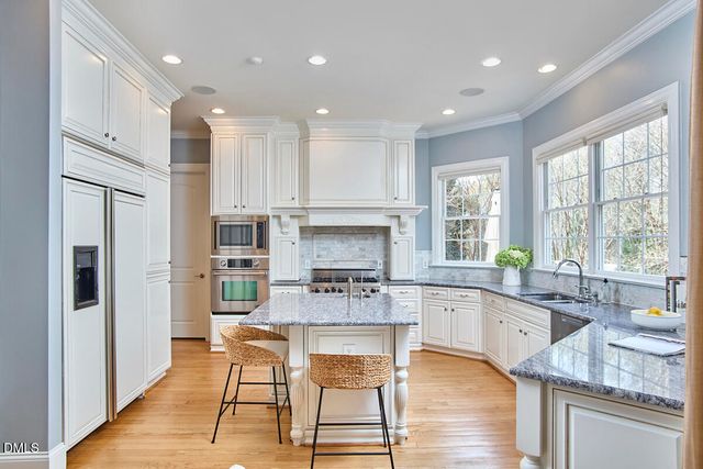 405 Meadowmont Lane, Chapel Hill, NC 27517