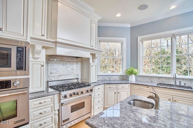 405 Meadowmont Lane, Chapel Hill, NC 27517