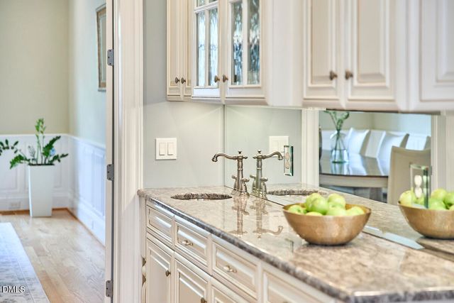 405 Meadowmont Lane, Chapel Hill, NC 27517