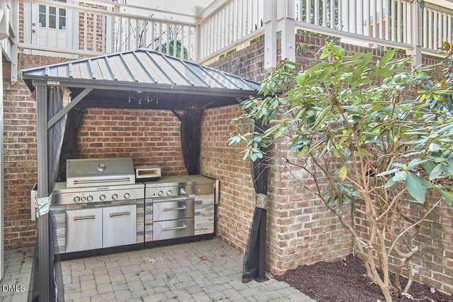 405 Meadowmont Lane, Chapel Hill, NC 27517