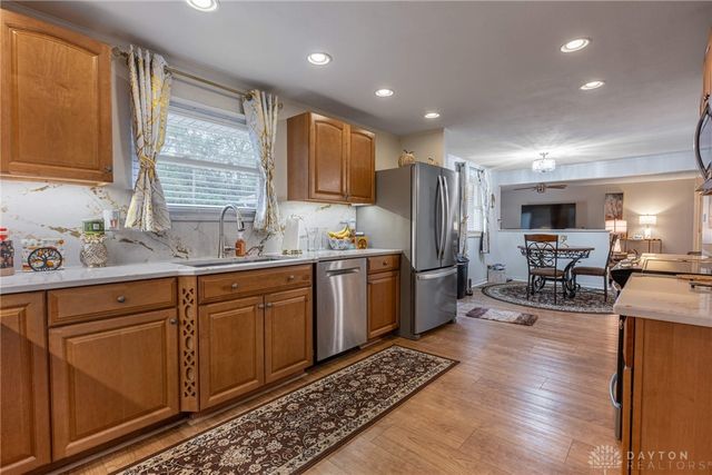 1631 Etta Kable Drive, Beavercreek, OH 45432