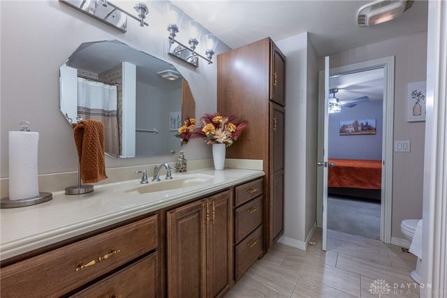 1631 Etta Kable Drive, Beavercreek, OH 45432