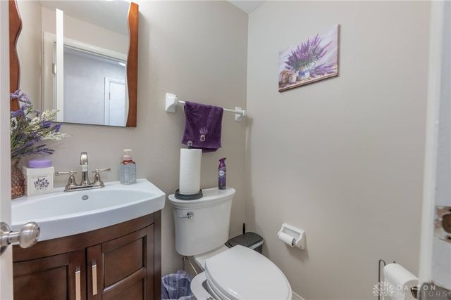 1631 Etta Kable Drive, Beavercreek, OH 45432