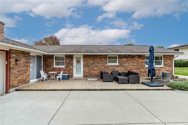 1631 Etta Kable Drive, Beavercreek, OH 45432