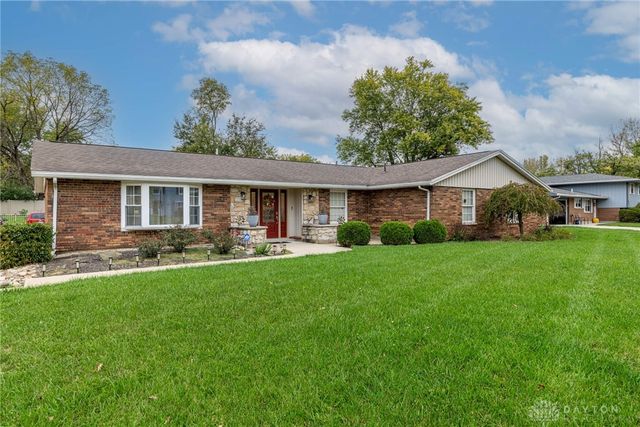 1631 Etta Kable Drive, Beavercreek, OH 45432