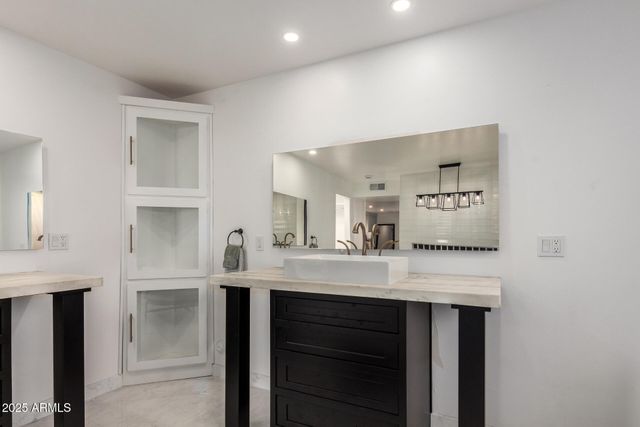 3800 E LINCOLN Drive 50, Phoenix, AZ 85018
