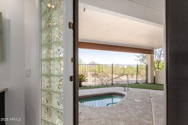 3800 E LINCOLN Drive 50, Phoenix, AZ 85018