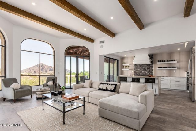 3800 E LINCOLN Drive 50, Phoenix, AZ 85018