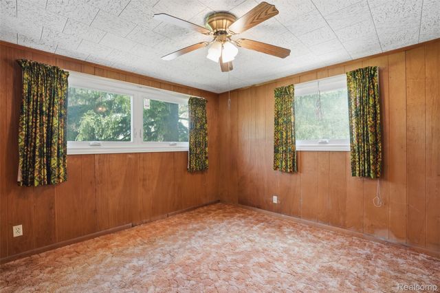 3405 W Coon Lake Road, Marion Township, MI 48843