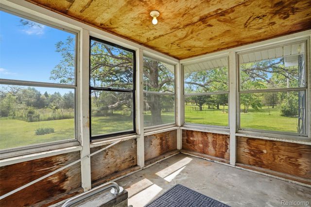 3405 W Coon Lake Road, Marion Township, MI 48843