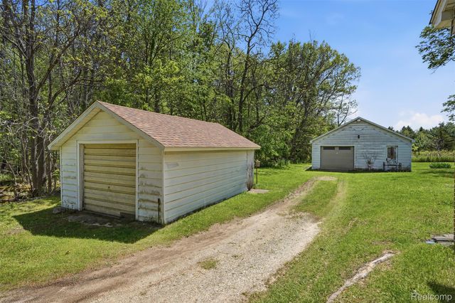3405 W Coon Lake Road, Marion Township, MI 48843