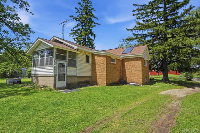3405 W Coon Lake Road, Marion Township, MI 48843