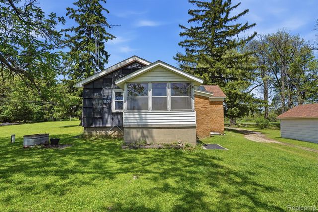 3405 W Coon Lake Road, Marion Township, MI 48843