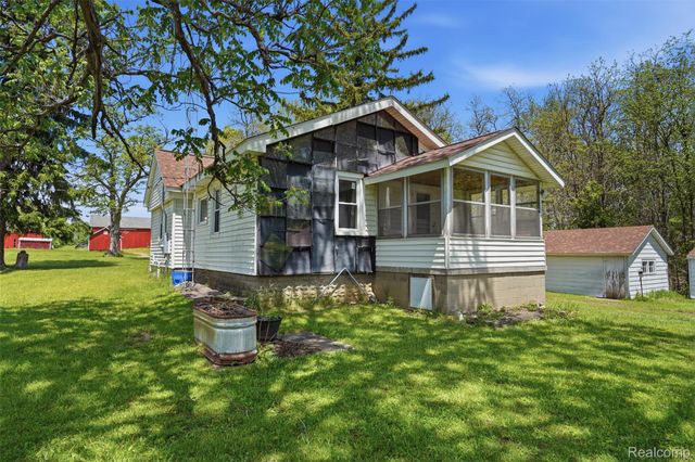 3405 W Coon Lake Road, Marion Township, MI 48843