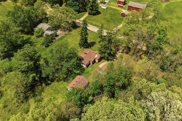 3405 W Coon Lake Road, Marion Township, MI 48843
