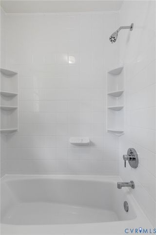 3908 Grovewood Rd, Hopewell, VA 23860