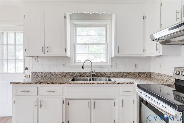 3908 Grovewood Rd, Hopewell, VA 23860