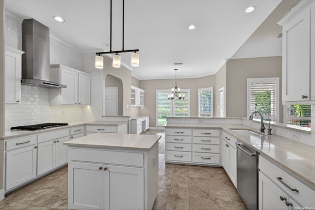 3213 FALLING BRK, San Antonio, TX 78258
