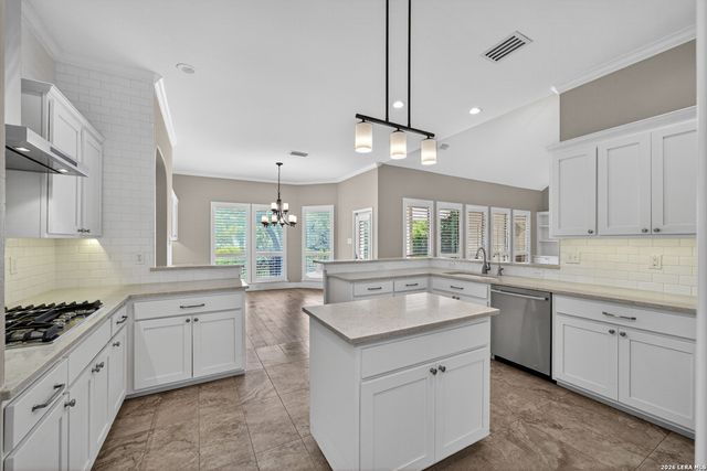 3213 FALLING BRK, San Antonio, TX 78258