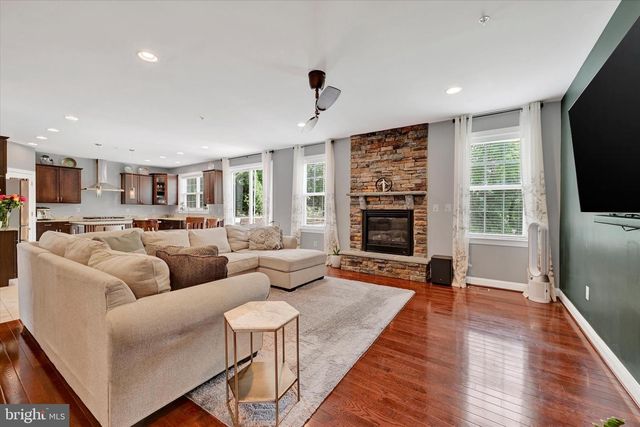 7510 LEAFY TREE LN, Ellicott City, MD 21043