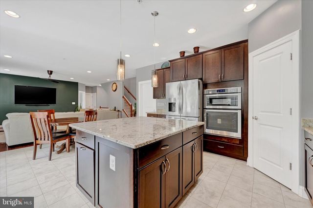 7510 LEAFY TREE LN, Ellicott City, MD 21043