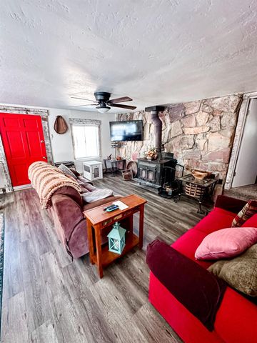 37969 Road 422, Oakhurst, CA 93644