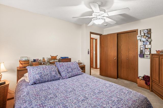 6400 Starlite Circle NE, Fridley, MN 55432