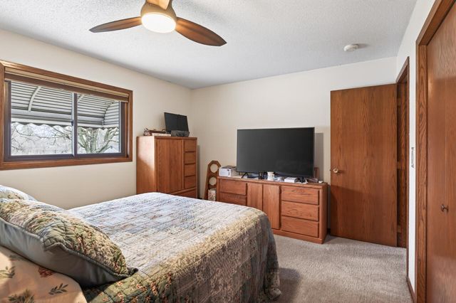 6400 Starlite Circle NE, Fridley, MN 55432