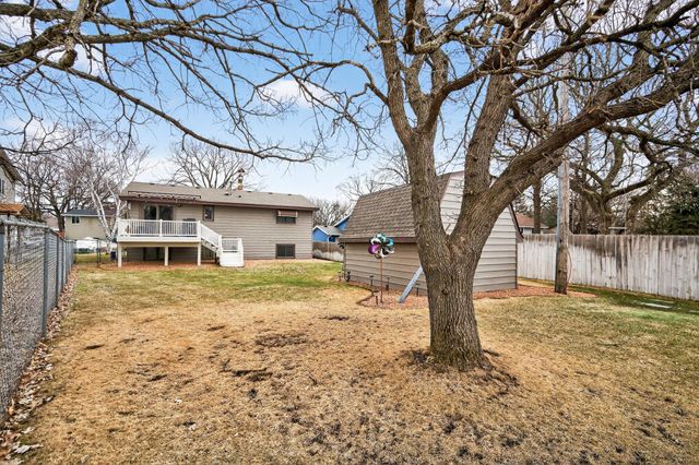 6400 Starlite Circle NE, Fridley, MN 55432