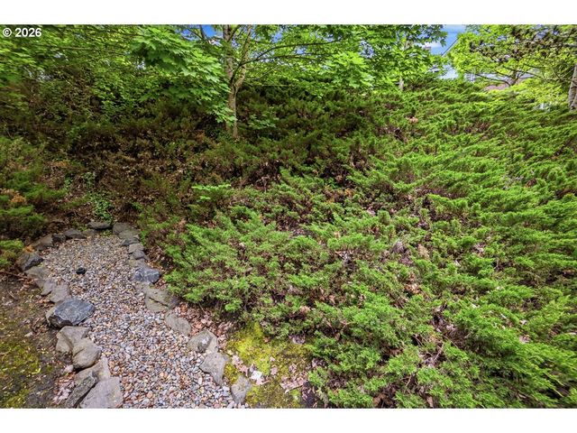 7722 Sw MATHENY Dr, Beaverton, OR 97008