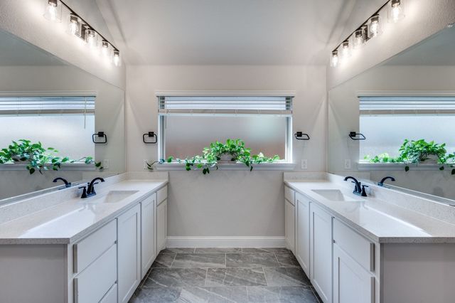 3004 Emerald Trace Drive, Denton, TX 76226