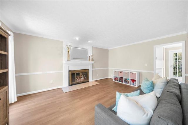 5042 Waterford Drive SW, Mableton, GA 30126