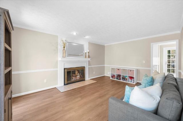 5042 Waterford Drive SW, Mableton, GA 30126