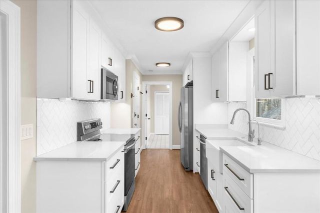 5042 Waterford Drive SW, Mableton, GA 30126