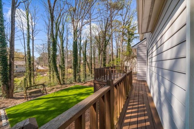 5042 Waterford Drive SW, Mableton, GA 30126