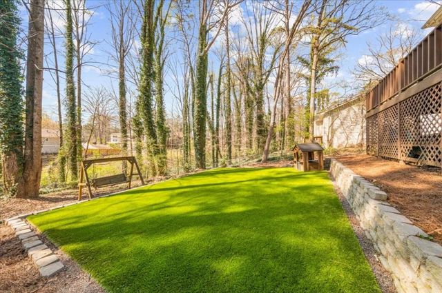 5042 Waterford Drive SW, Mableton, GA 30126