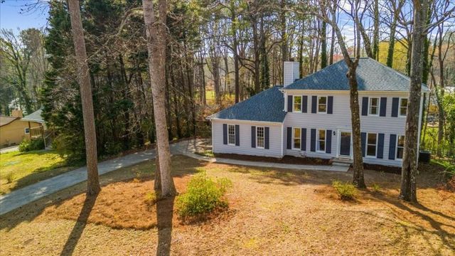 5042 Waterford Drive SW, Mableton, GA 30126