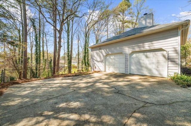 5042 Waterford Drive SW, Mableton, GA 30126