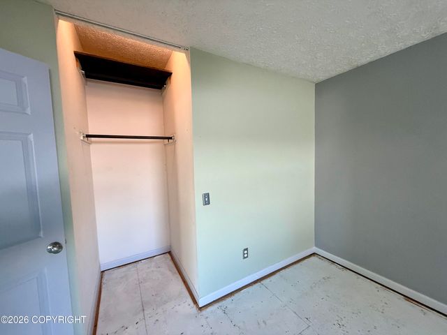 198 Ocean Park Drive, Anchorage, AK 99515