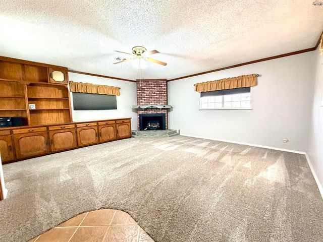 3011 BORTON STREET, Wichita Falls, TX 76306