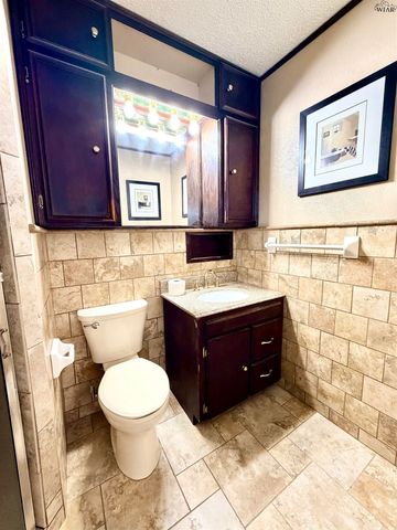 3011 BORTON STREET, Wichita Falls, TX 76306