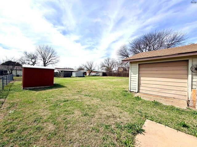 3011 BORTON STREET, Wichita Falls, TX 76306