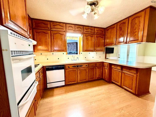 3011 BORTON STREET, Wichita Falls, TX 76306