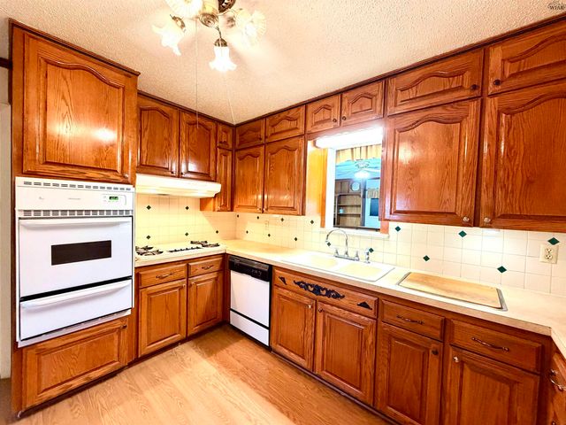 3011 BORTON STREET, Wichita Falls, TX 76306